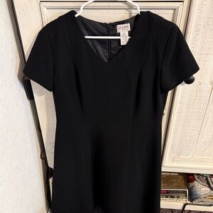 Liz Baker Elegant Black Midi Dress